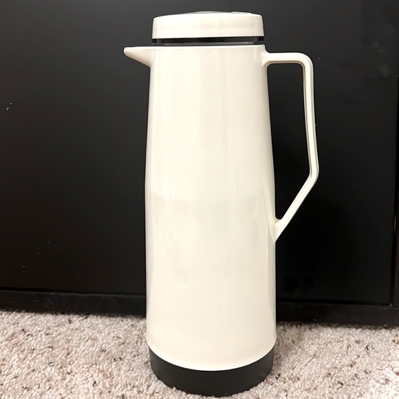 Thermos Dining Thermos Vintage 97s Cream Colored Narrow Neck Bottle